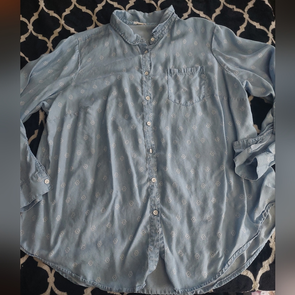 Westport Chambray button-down blouse 2x